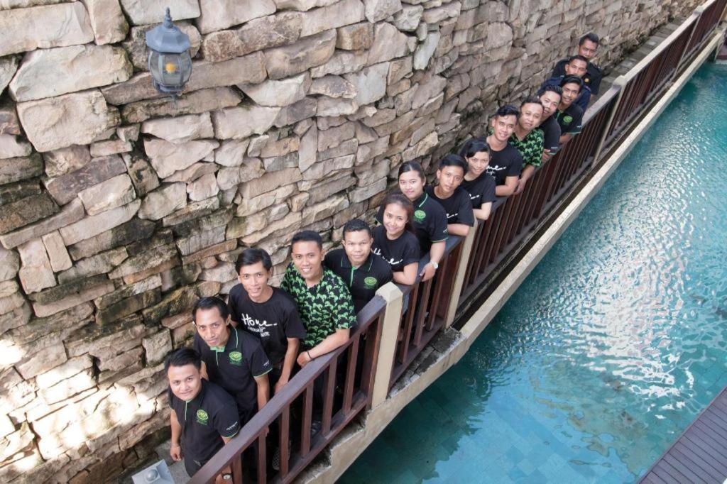 Hadi Poetra Hotel Kuta Lombok Buitenkant foto