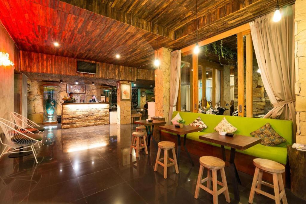 Hadi Poetra Hotel Kuta Lombok Buitenkant foto