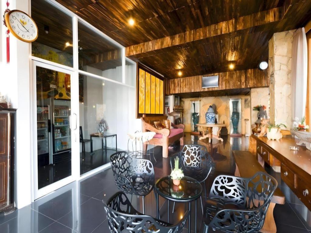 Hadi Poetra Hotel Kuta Lombok Buitenkant foto