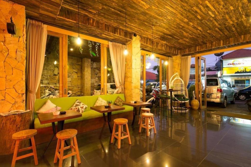 Hadi Poetra Hotel Kuta Lombok Buitenkant foto