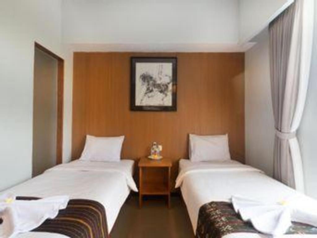 Hadi Poetra Hotel Kuta Lombok Buitenkant foto